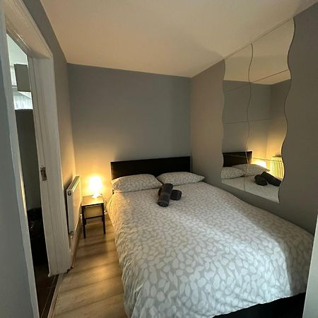 Central London - Ground Floor 2 Bedrooms Apartment エクステリア 写真