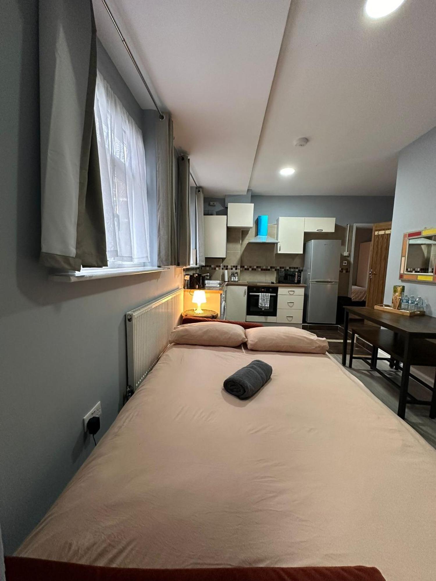Central London - Ground Floor 2 Bedrooms Apartment エクステリア 写真