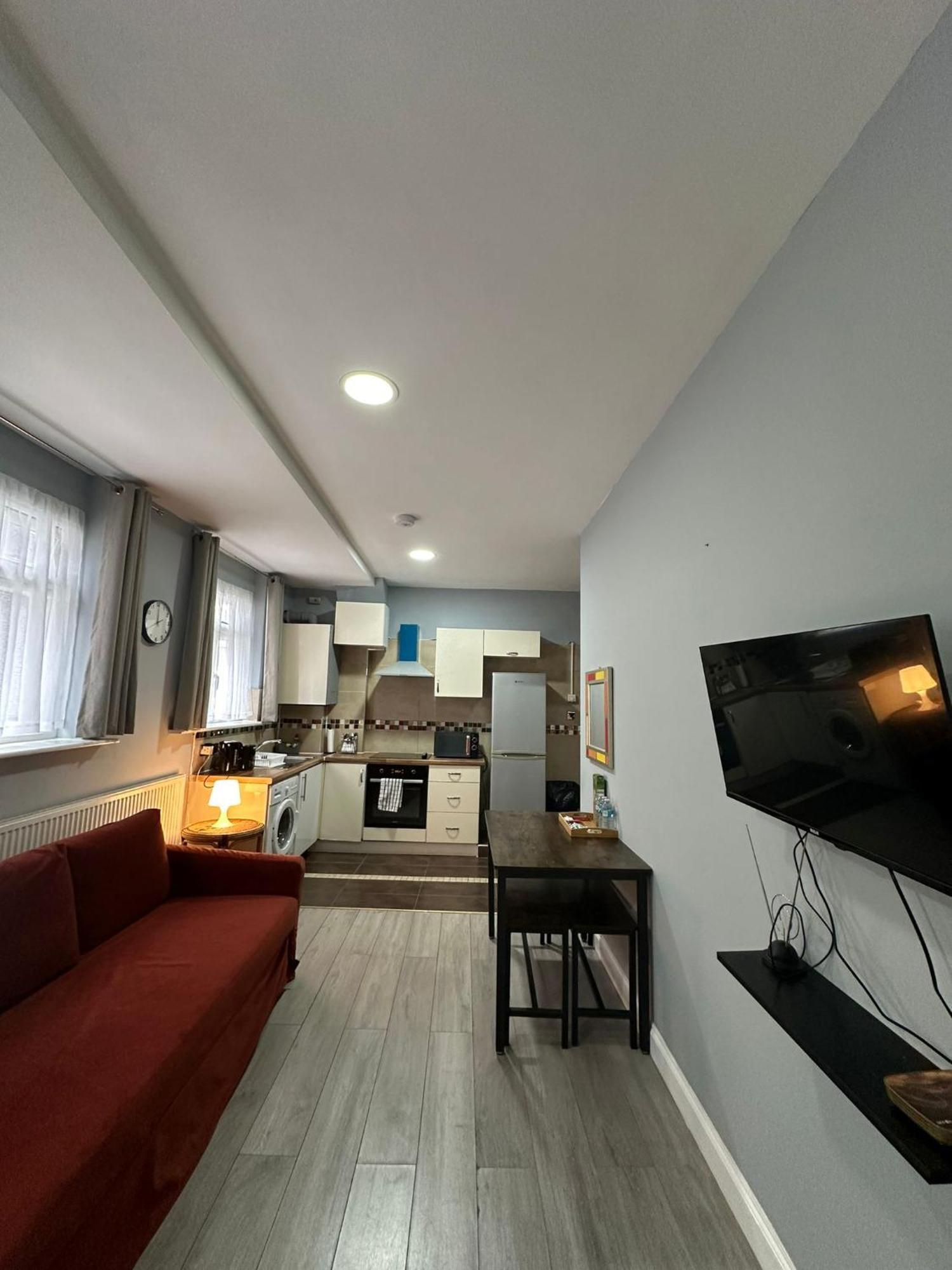 Central London - Ground Floor 2 Bedrooms Apartment エクステリア 写真