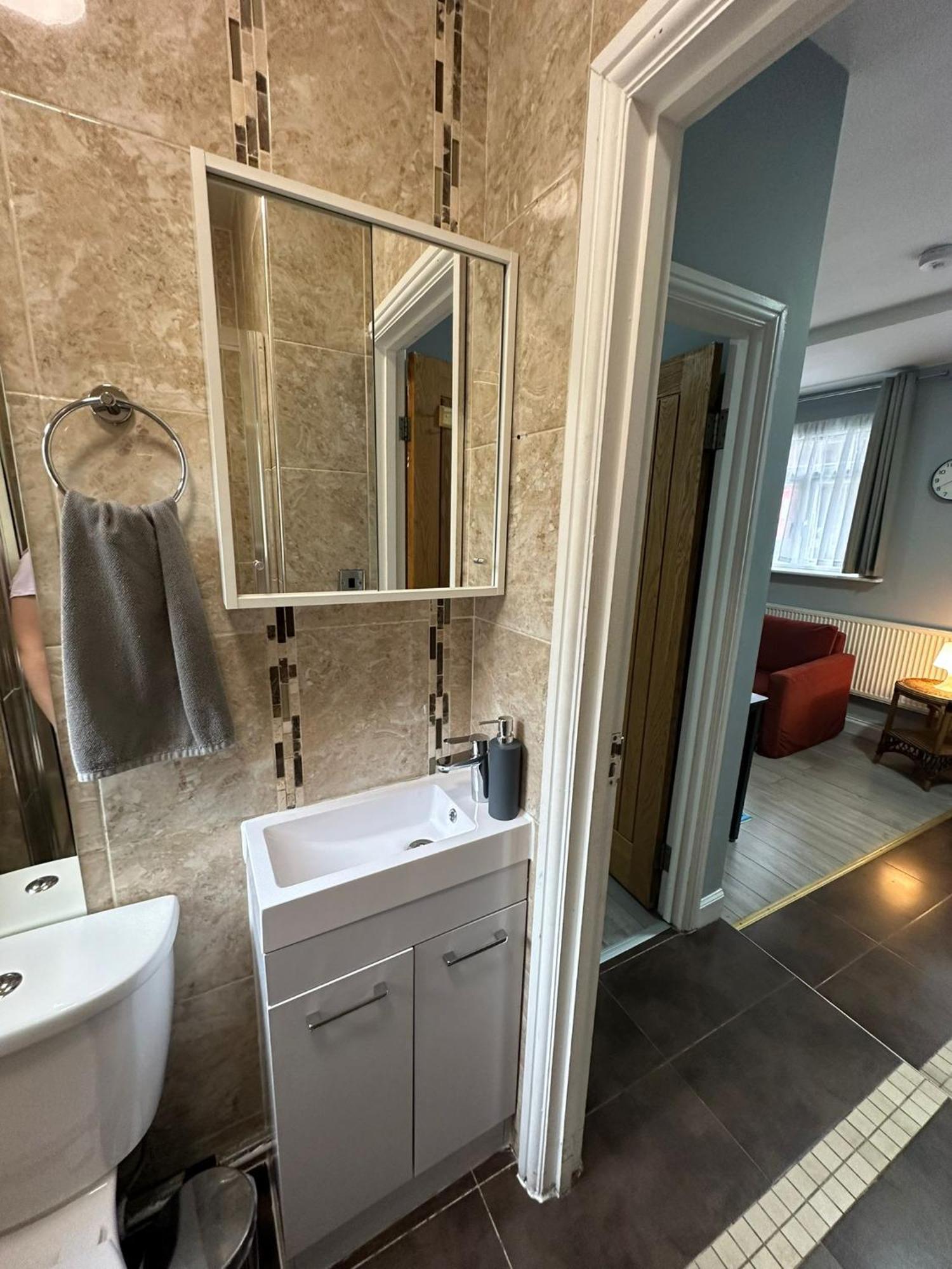 Central London - Ground Floor 2 Bedrooms Apartment エクステリア 写真